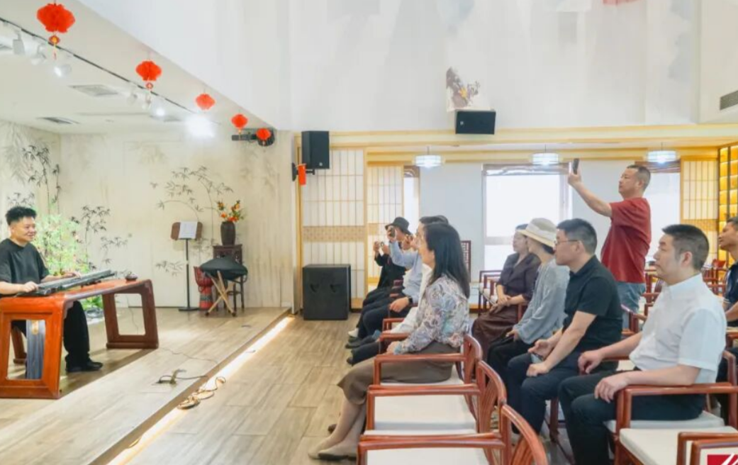 深耕文化，共话传承｜侨联领导莅临泓睿斯达吴派古琴艺术馆参观指导
